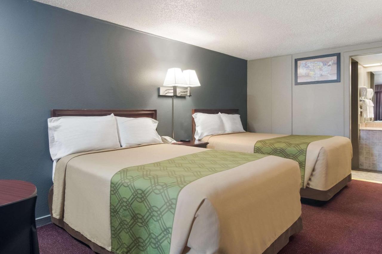 Econo Lodge Pittsburgh I-79 Exterior photo