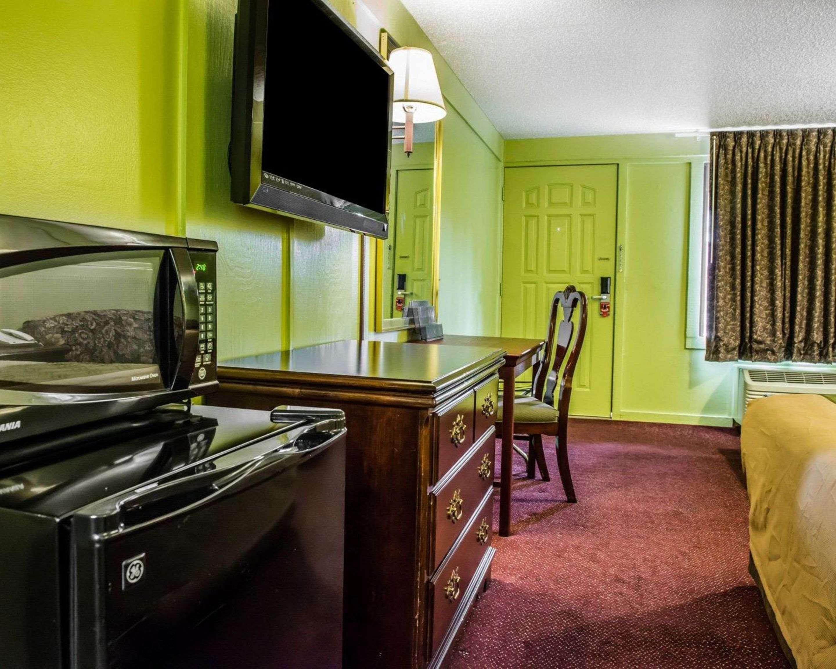 Econo Lodge Pittsburgh I-79 Exterior photo