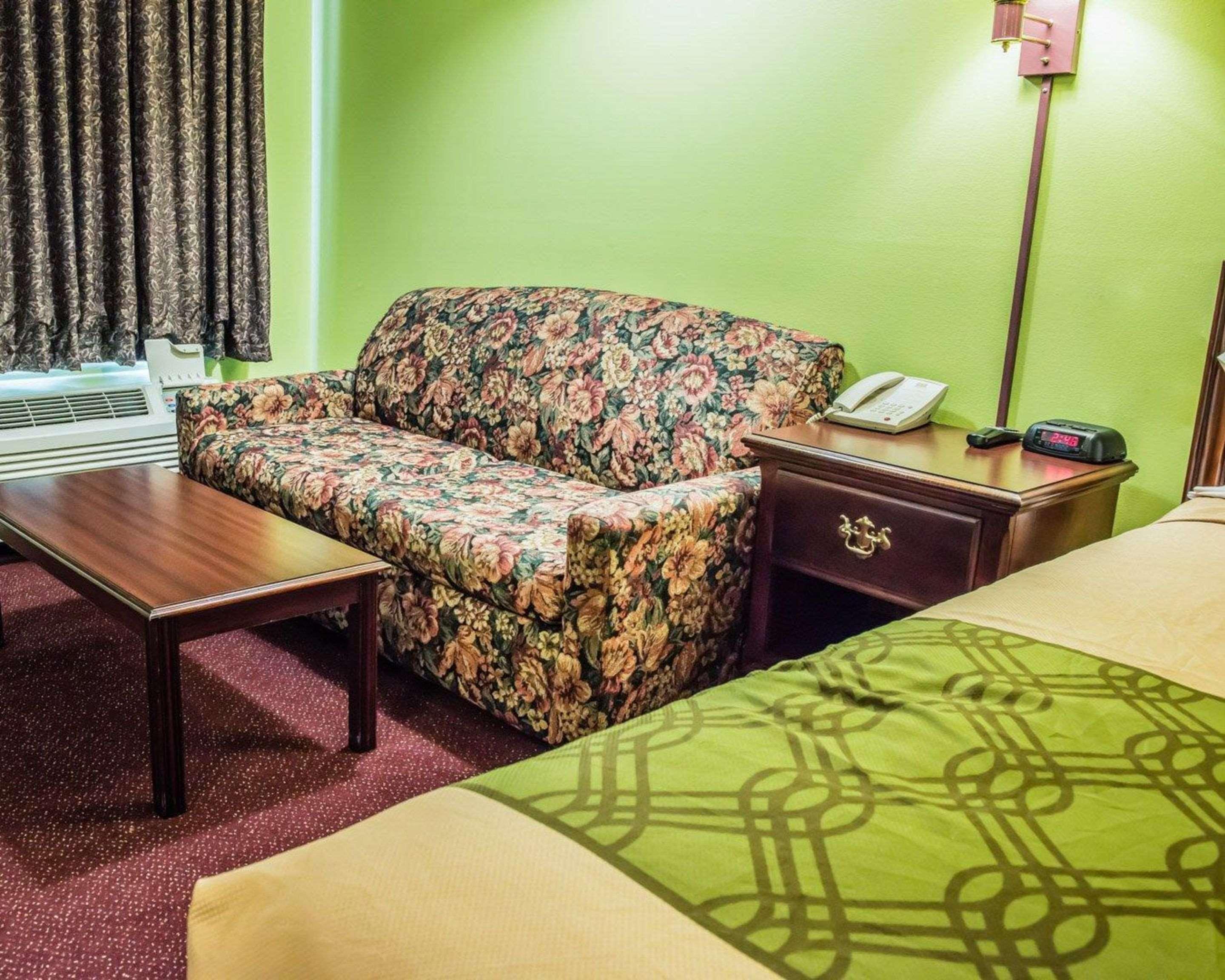 Econo Lodge Pittsburgh I-79 Exterior photo