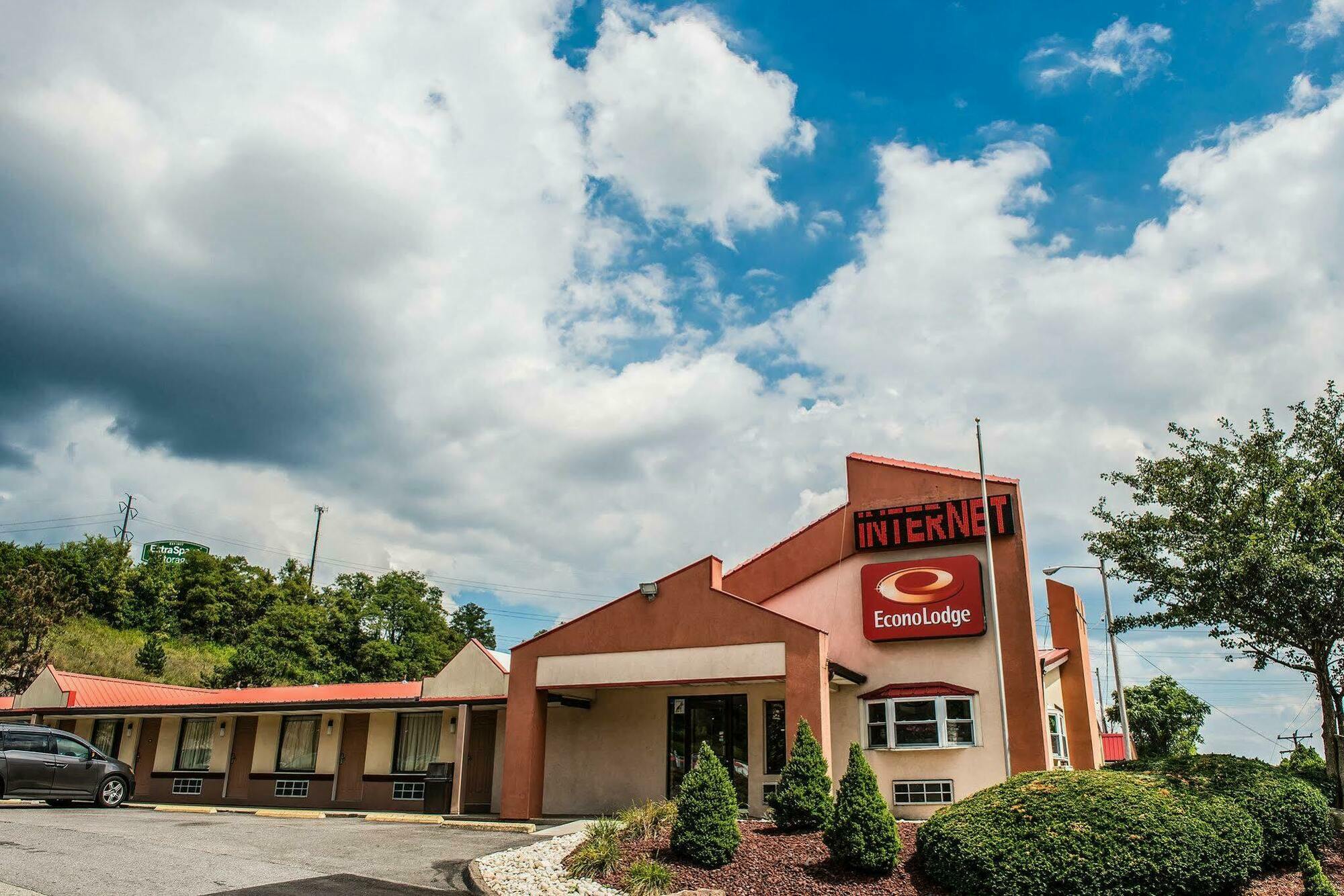 Econo Lodge Pittsburgh I-79 Exterior photo